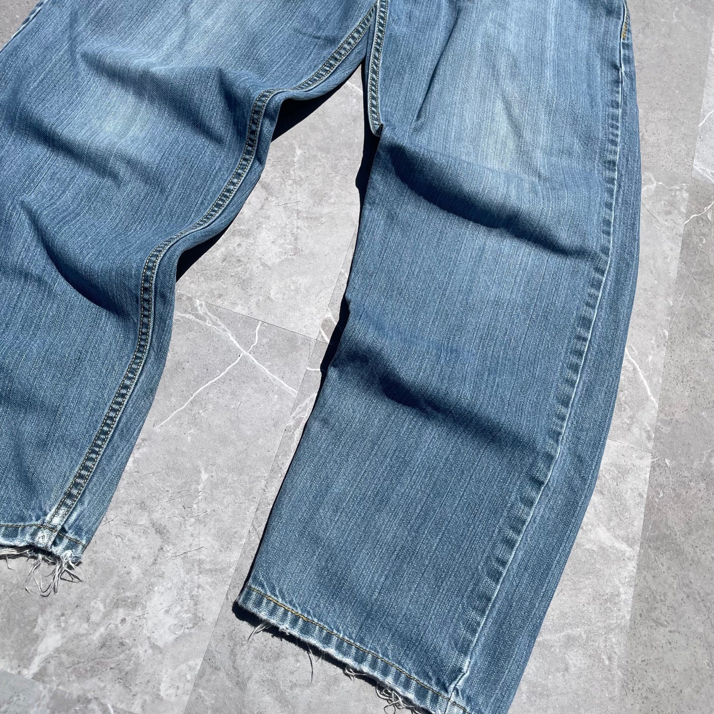 00s Levi’s Silver Tab Baggy Fit Denim 30x30 KiiChain Clothing