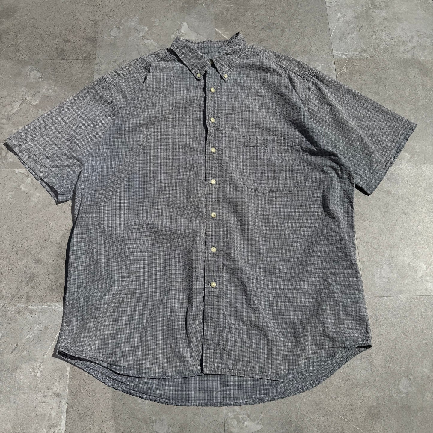 Eddie Bauer Seersucker BD Short Sleeve Shirt Gray KiiChain Clothing