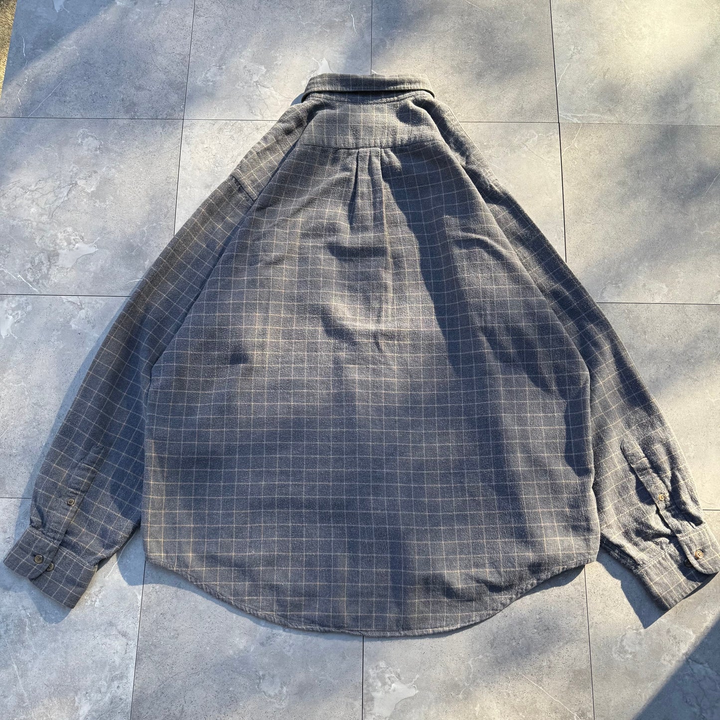 90s Lands' End Faded Gray Checkered Button Down Flannel Shirt KiiChain Clothing