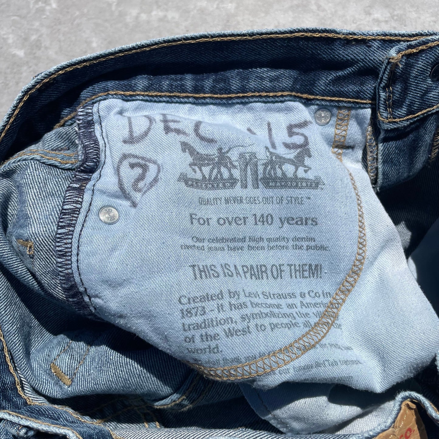 00s Levi’s 550 32x34 KiiChain Clothing