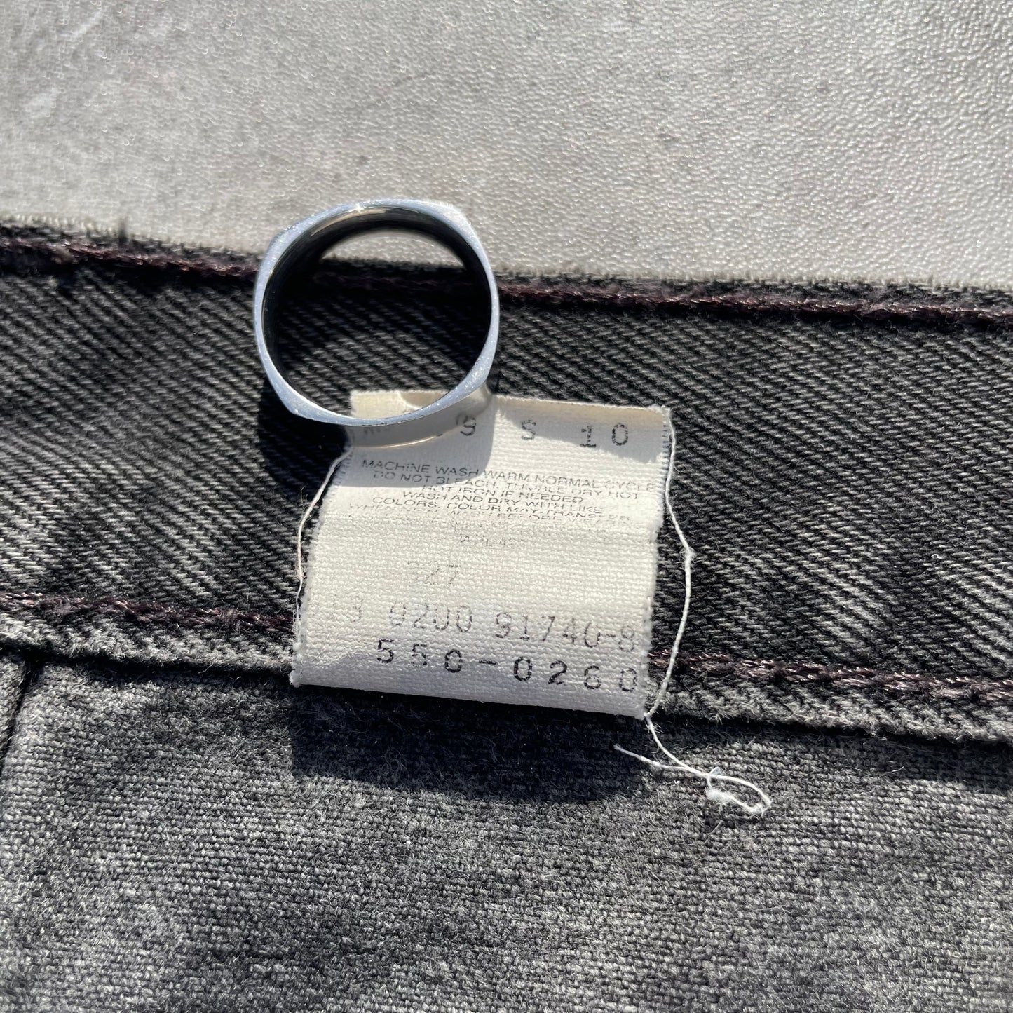 90s Levi's 550 Made in USA Black Denim 40x30 KiiChain Clothing