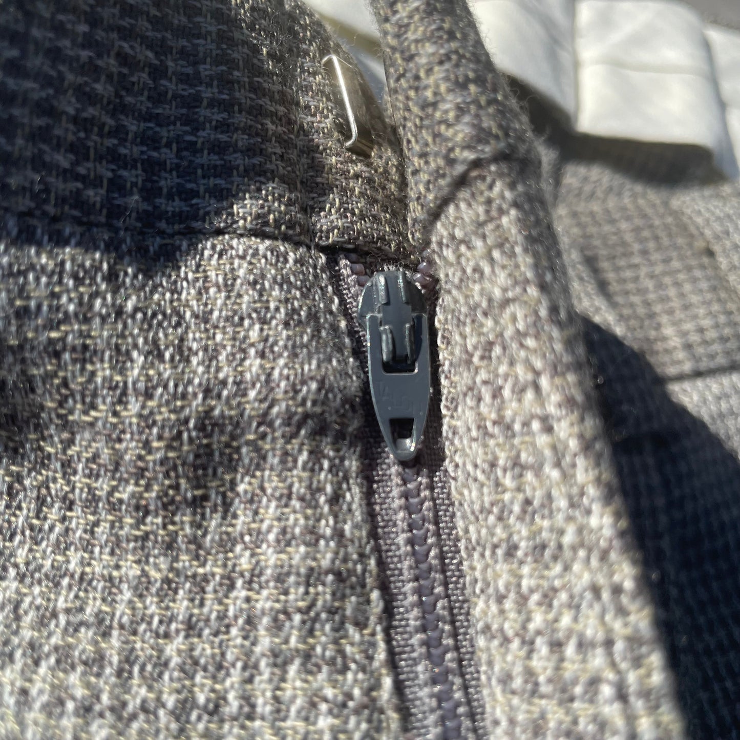 80s-90s Dockers’ Made in USA Two-Tuck Pleated Wool-Blend Slacks 32x32 KiiChain Clothing