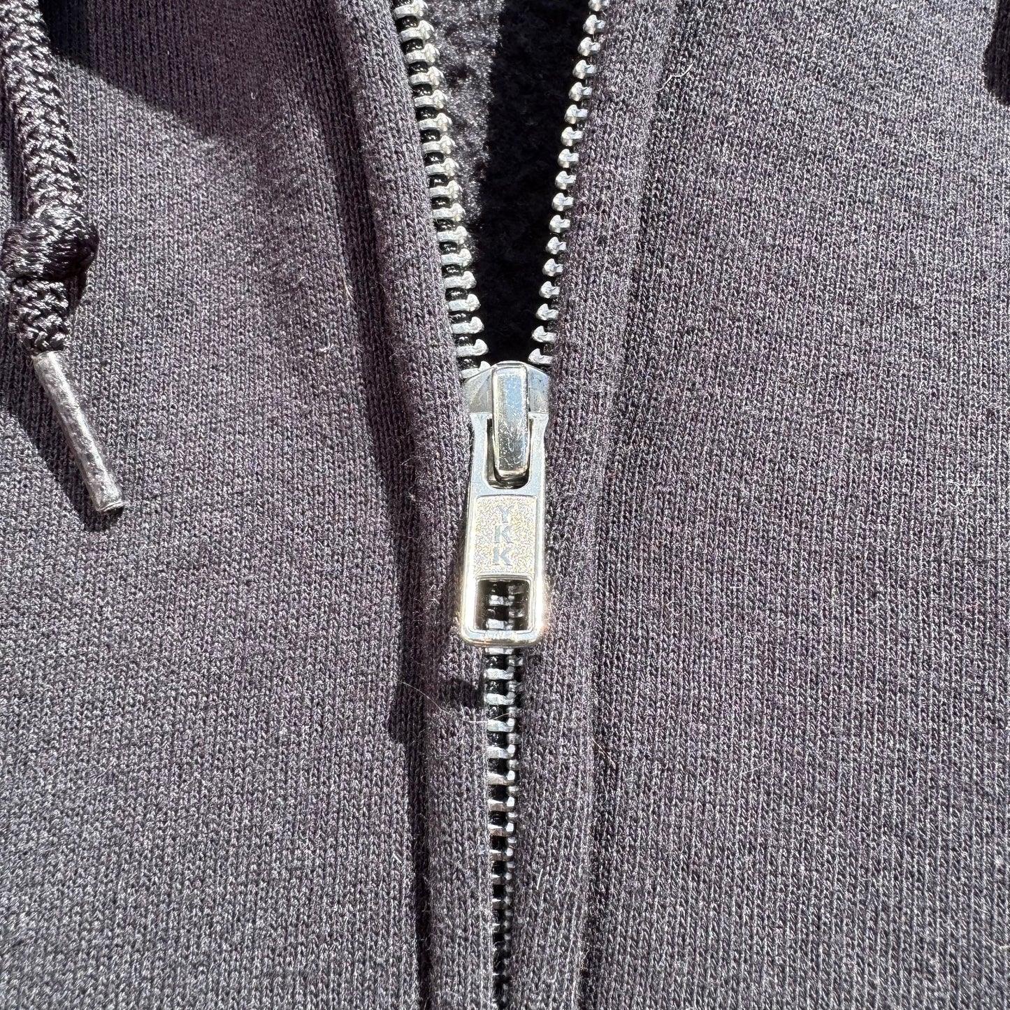 00s Russell Athletic Black Zip-Up Sweatshirt KiiChain Clothing