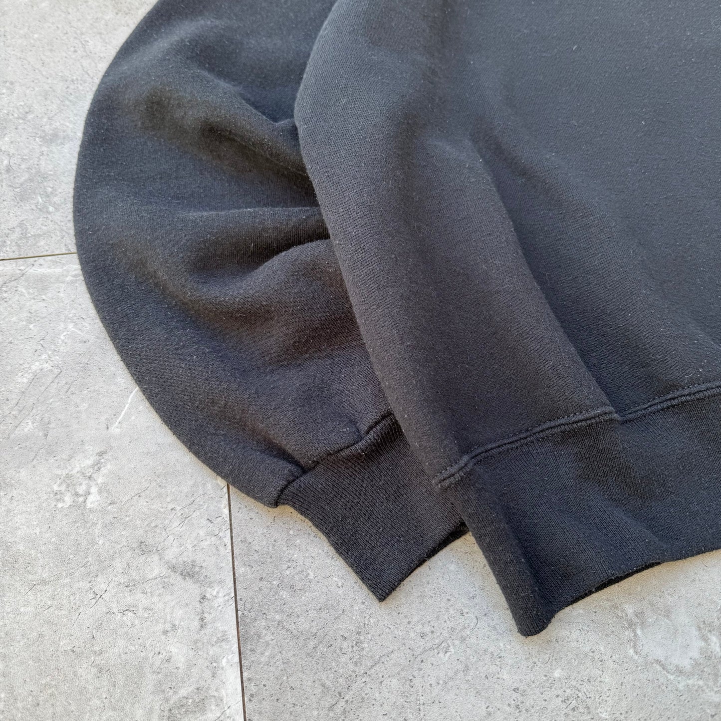 90s Russell Athletic Made in USA Black Blank Sweatshirt KiiChain Clothing