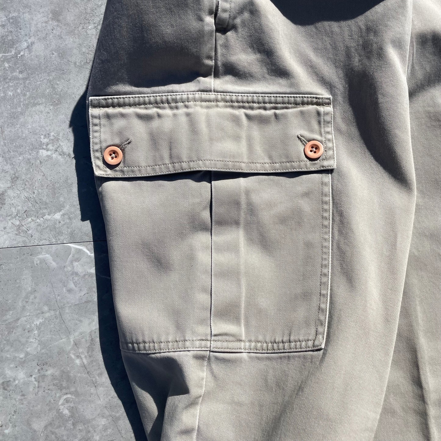 90s-00s Ralph Lauren Cream/Off-White Cargo Chino Pants 35x30 KiiChain Clothing