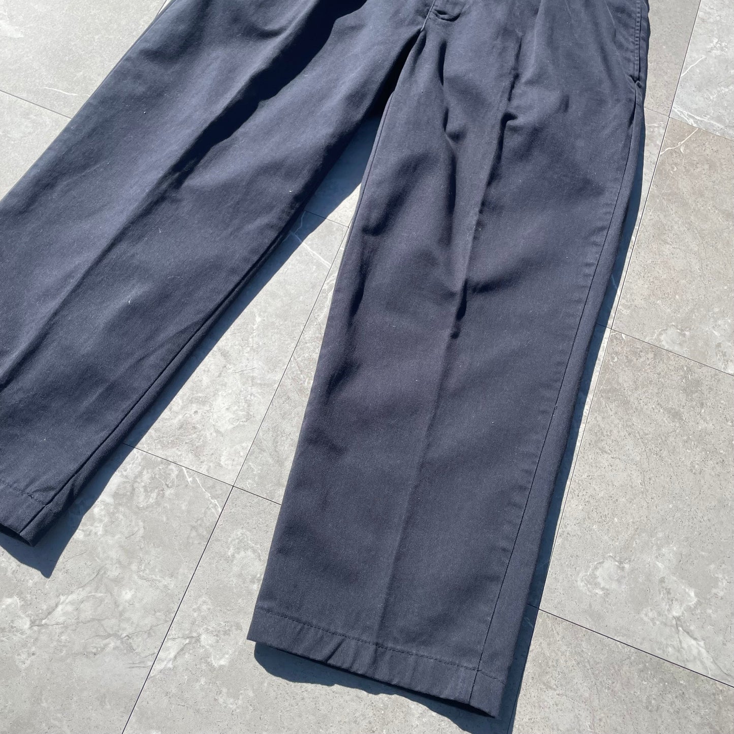 90s-00s Ralph Lauren “Andrew Pant” Two-Tuck Pleated Navy Chino Pants 34x30 KiiChain Clothing