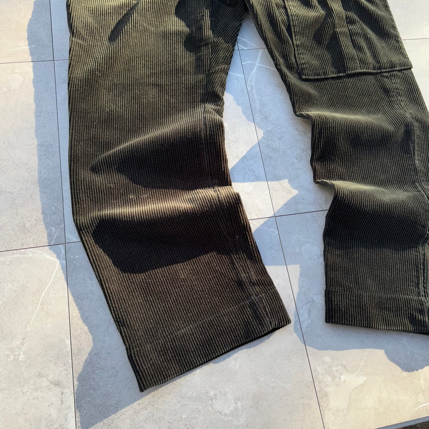 00s Polo by Ralph Lauren Black Corduroy Cargo Pants 33x34 KiiChain Clothing