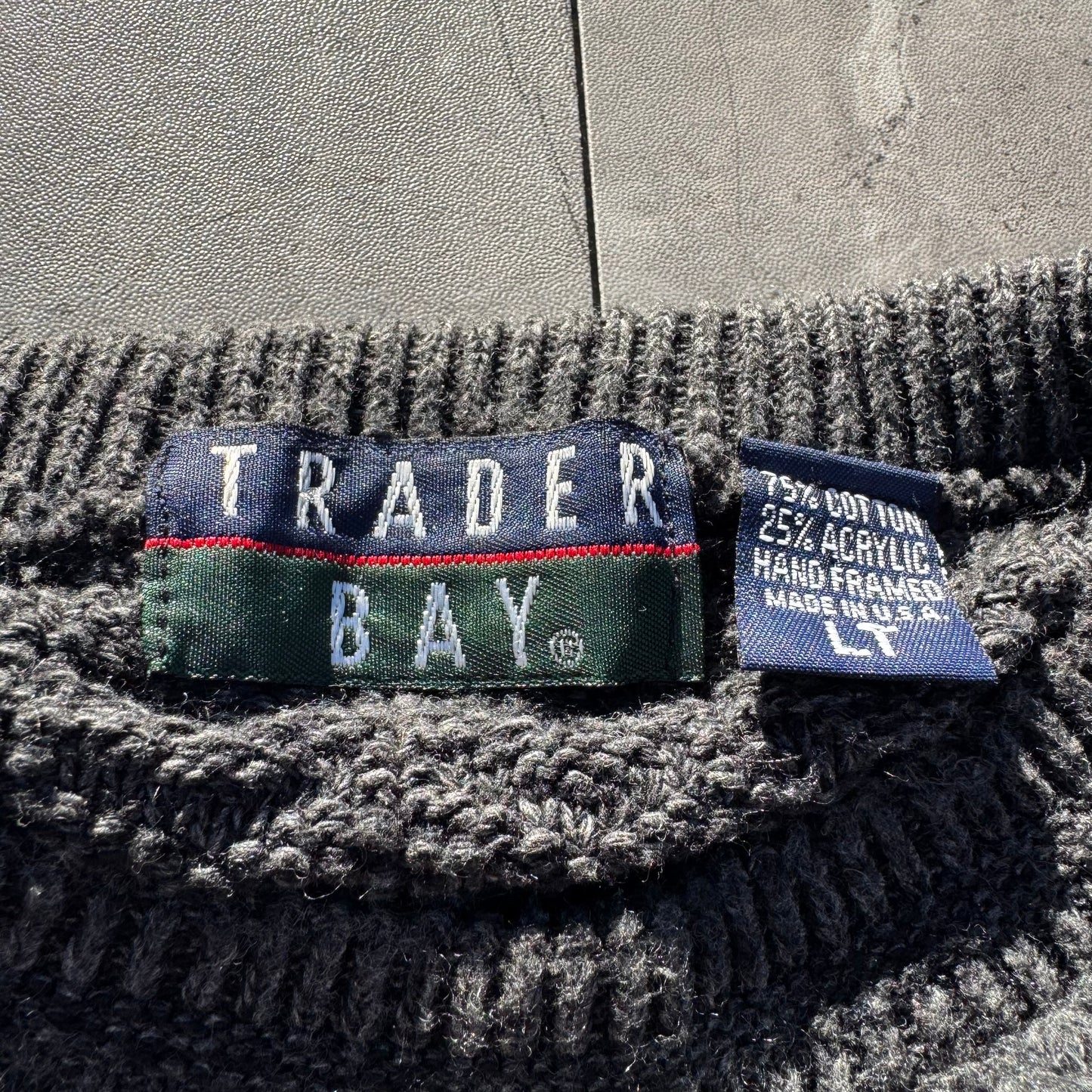 90s Trader Bay Hand-Framed Made in USA Knit KiiChain Clothing