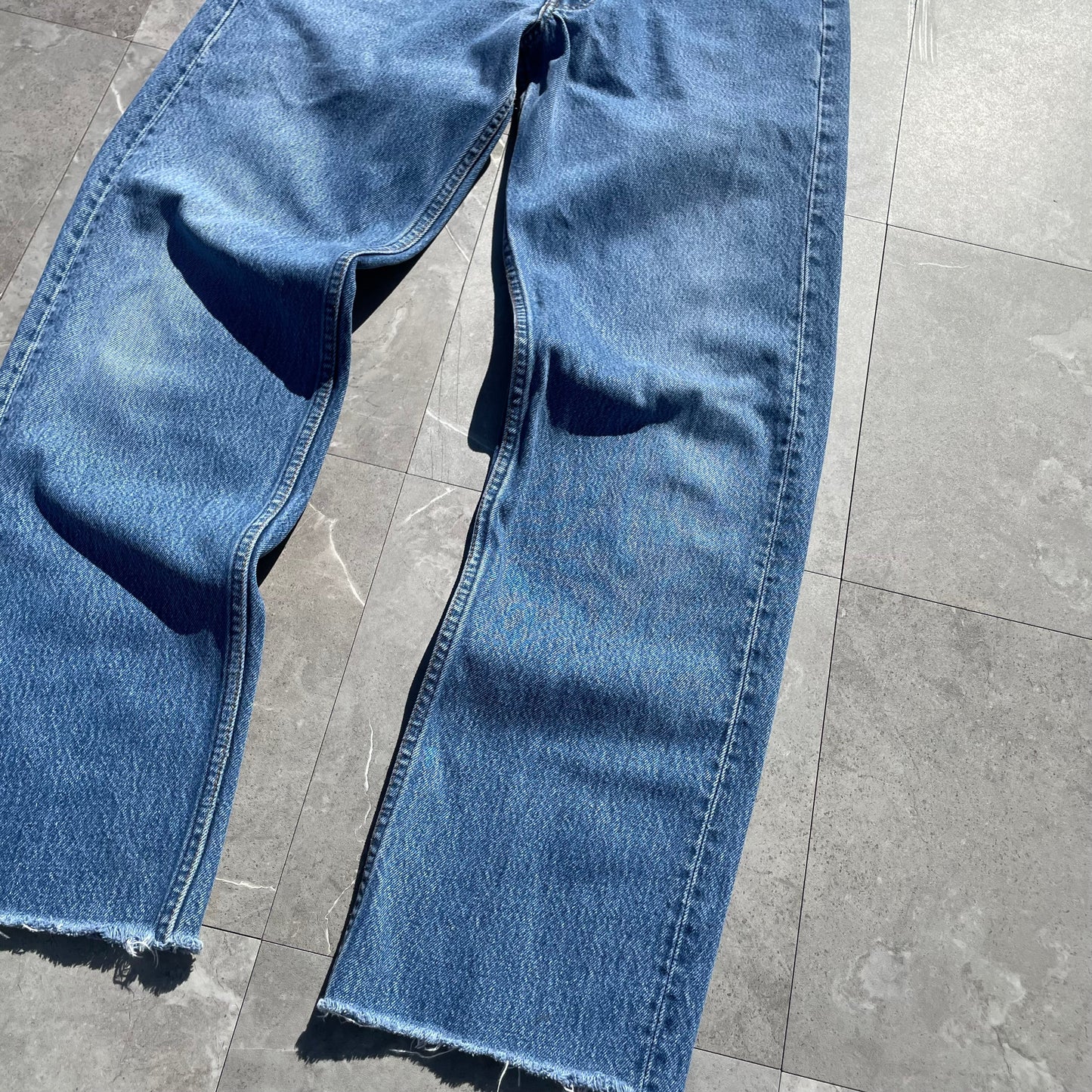 90s Levi's 501xx Made in USA Cropped Denim 36x38 KiiChain Clothing