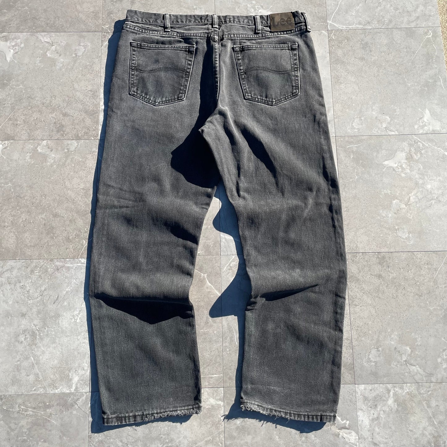 90s-00s Lee Straight Wide Fit Black Denim 40x32 KiiChain Clothing