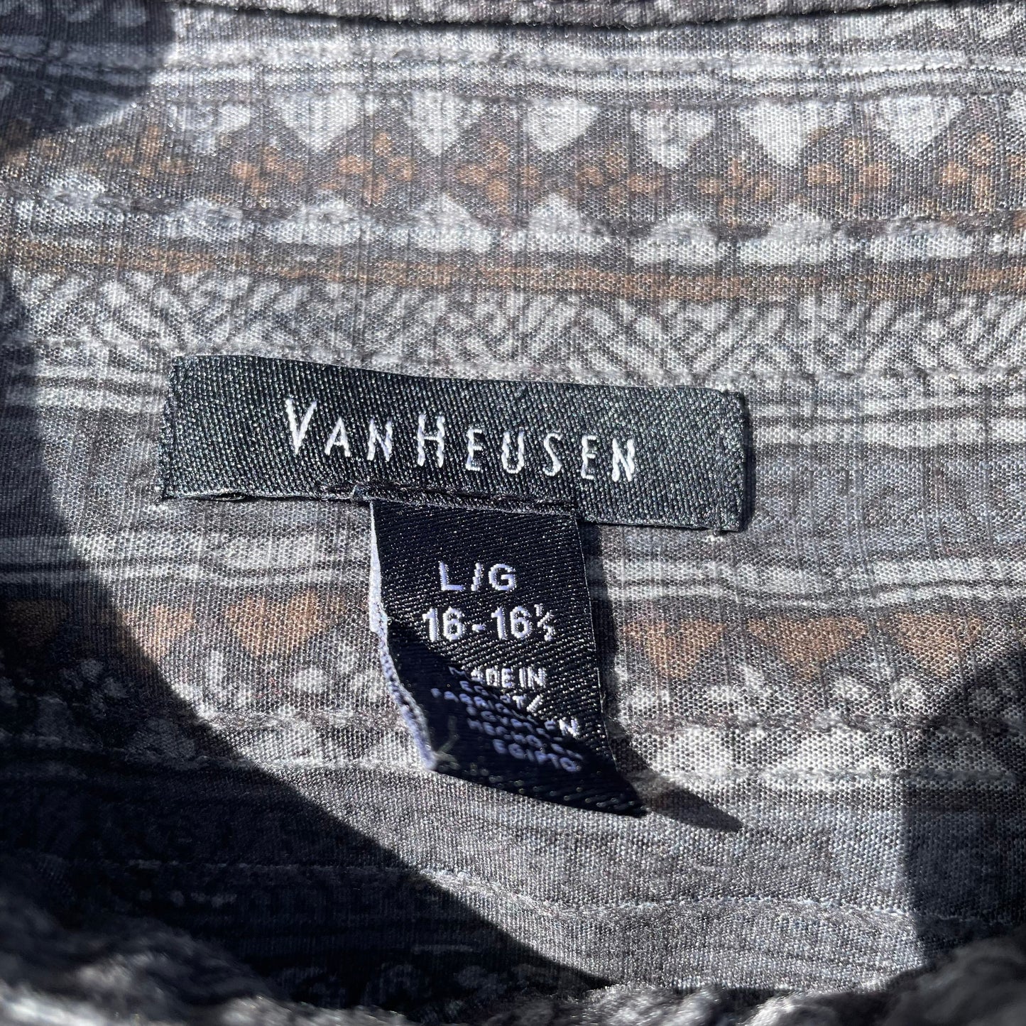 00s Van Heusen Striped Short Sleeve Shirt KiiChain Clothing