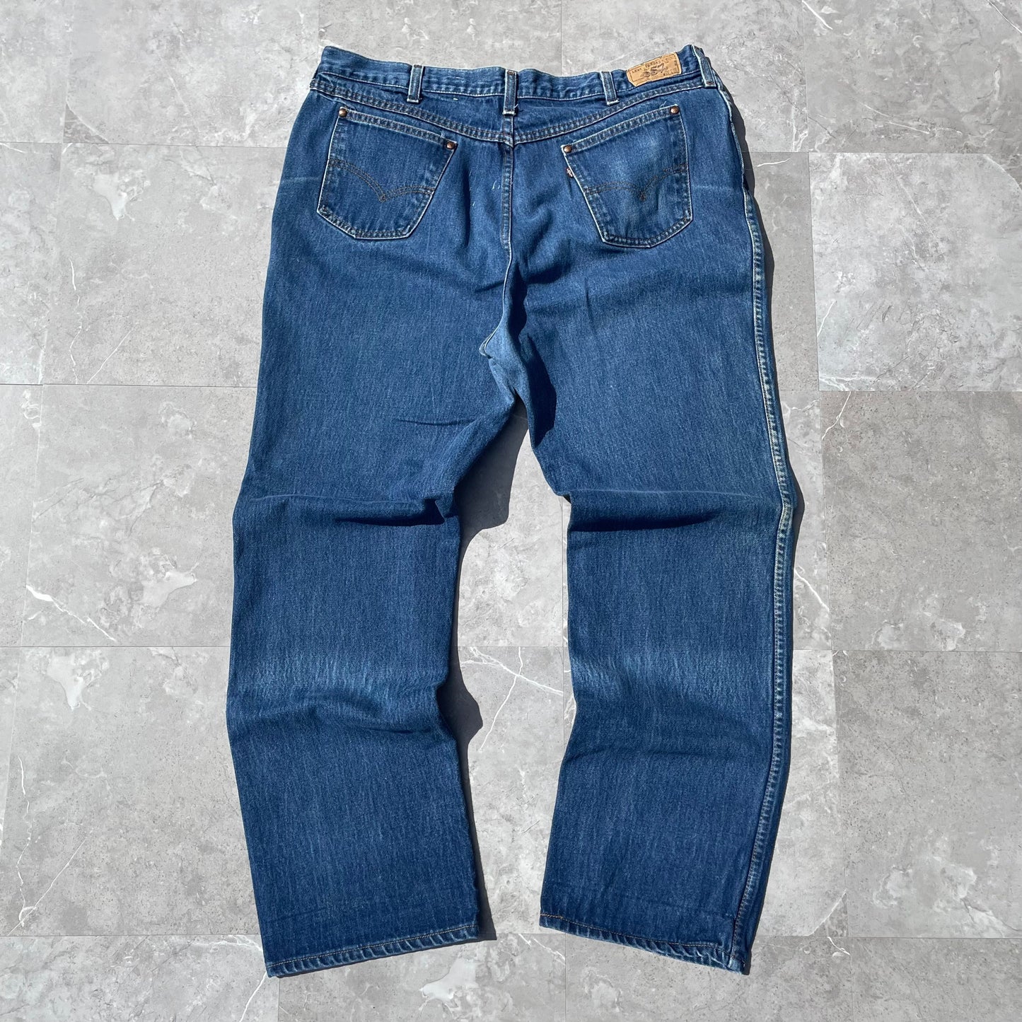 80s Levi’s 557 Made in USA 42x32 KiiChain Clothing
