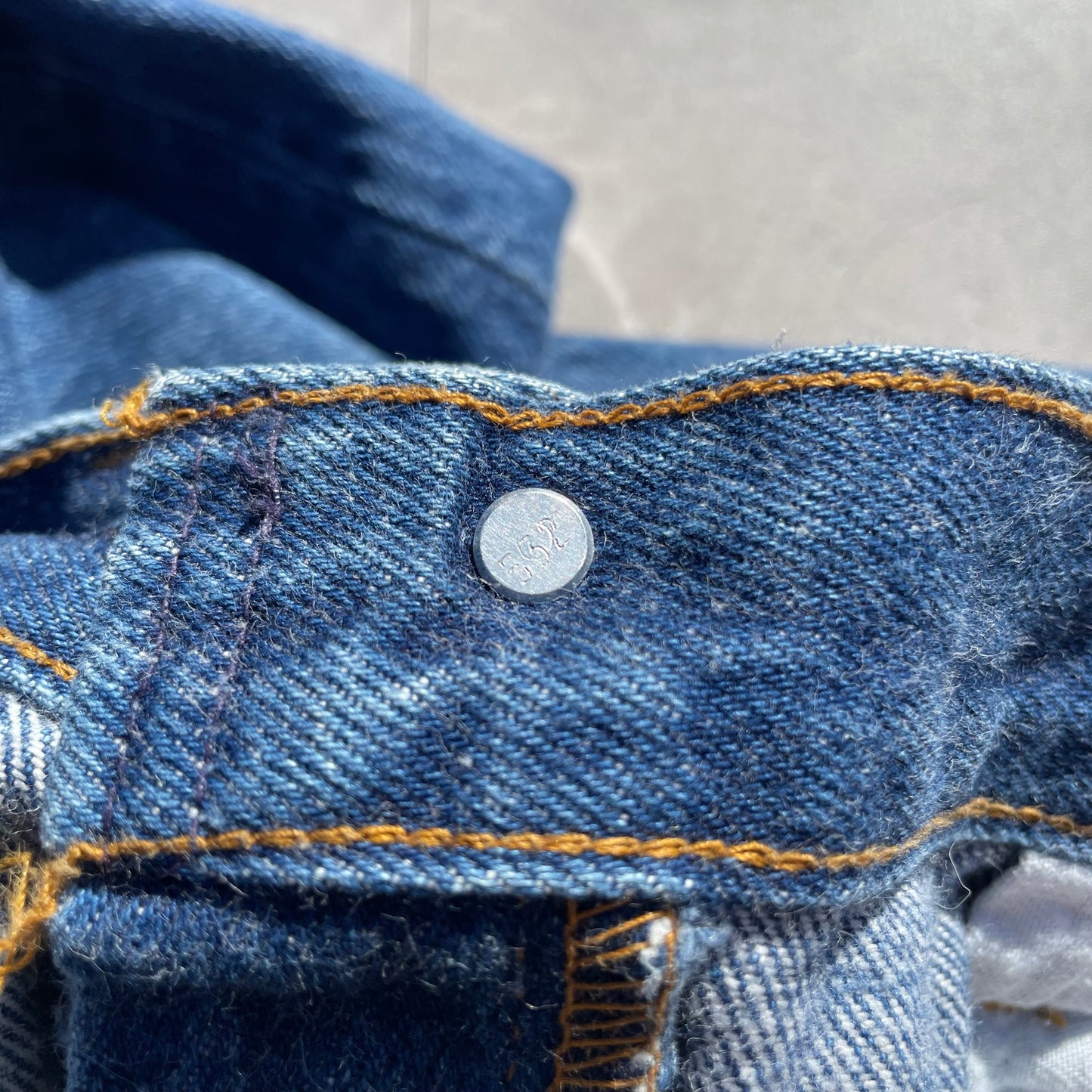 90s Levi's 501-0118 Made in USA Denim 33x34 KiiChain Clothing