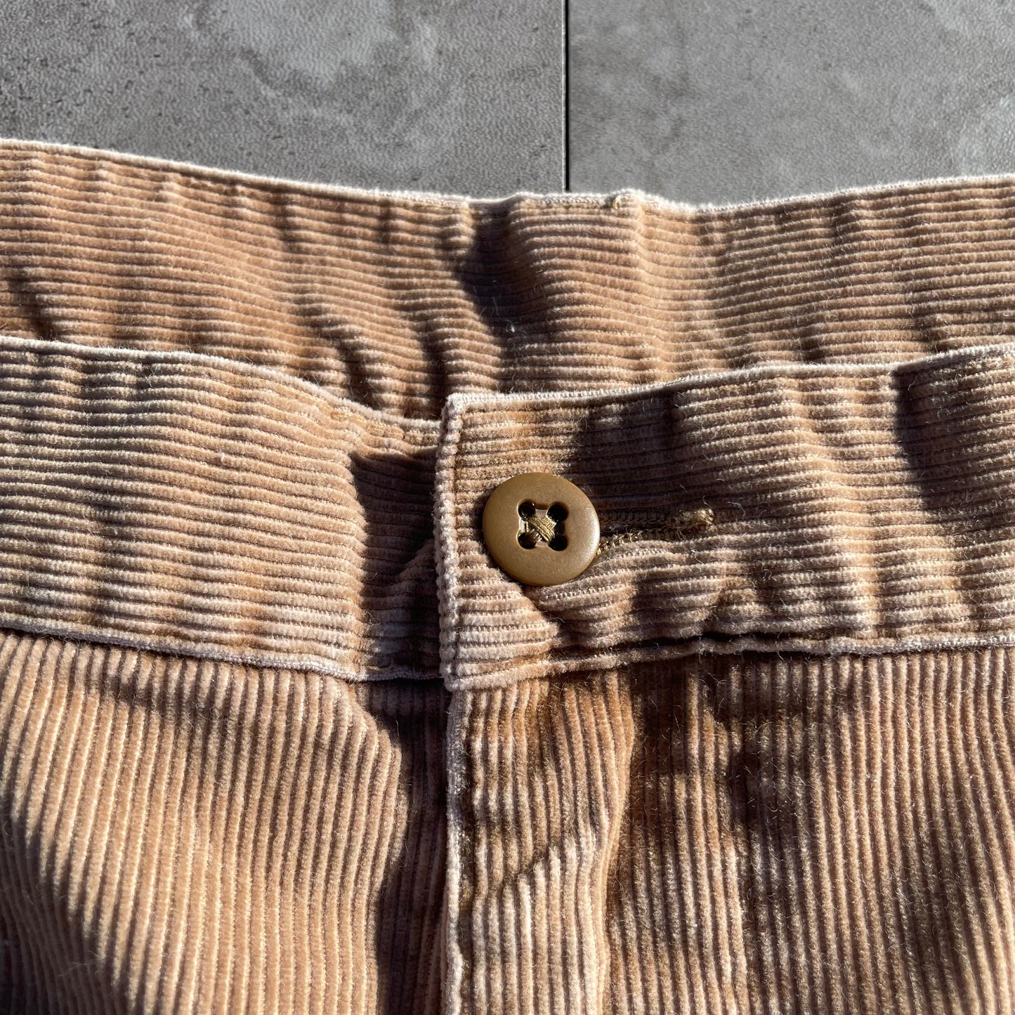 90s Lands' End Loose Fit Corduroy Pants Size 36 KiiChain Clothing