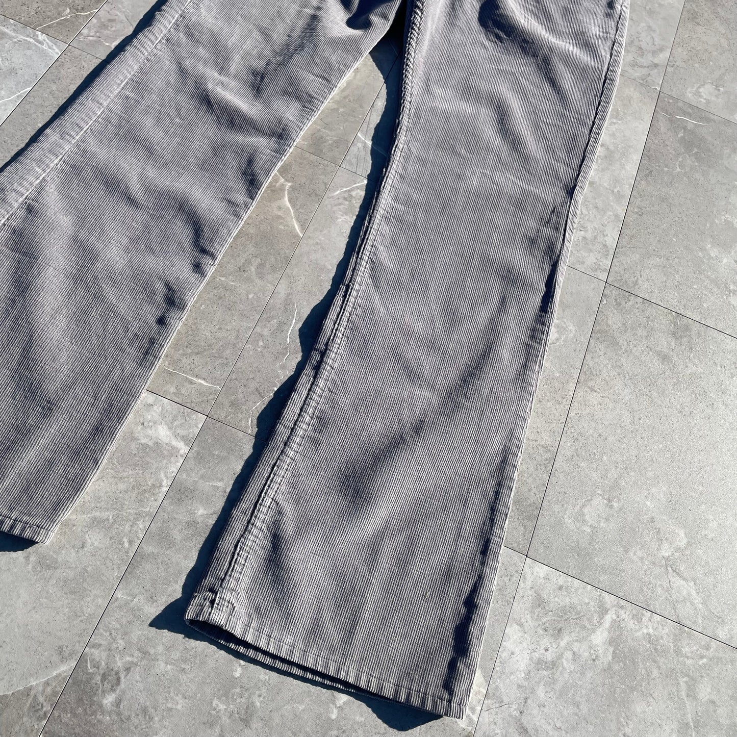 70s-80s Levi's 517 Made in USA 42 Talon Zipper Corduroy Flared Pants 32x32 KiiChain Clothing