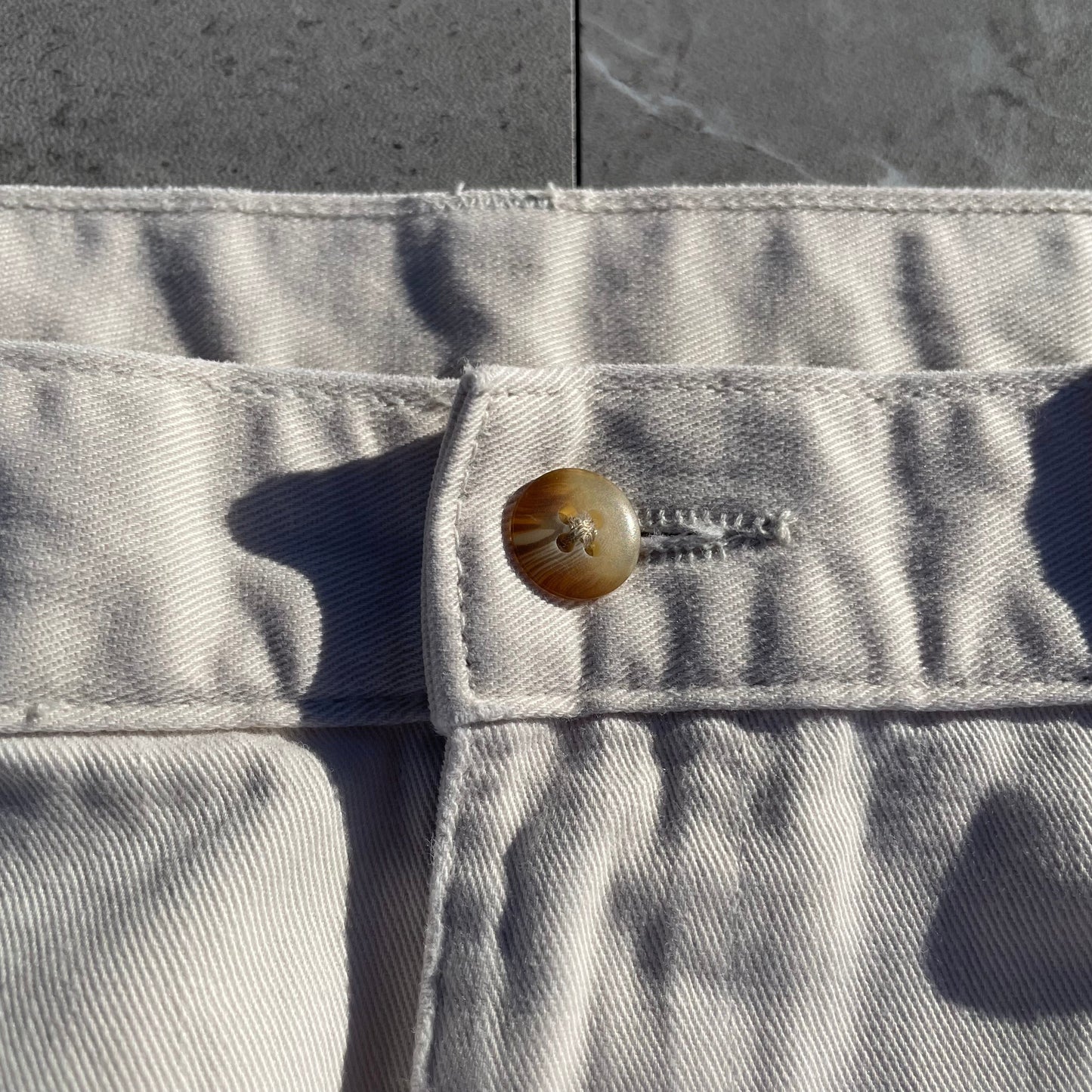 90s Bill Blass Two-Tuck Pleated Off-White/Cream Chino Pants KiiChain Clothing
