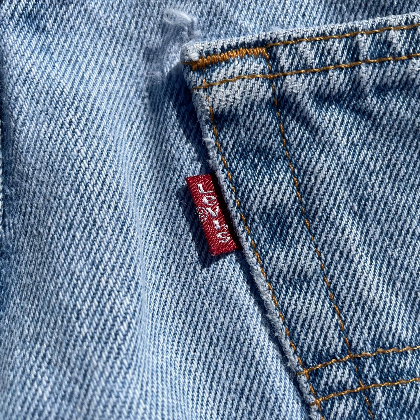 90s Levi's 550 Made in USA Denim 32x30 KiiChain Clothing