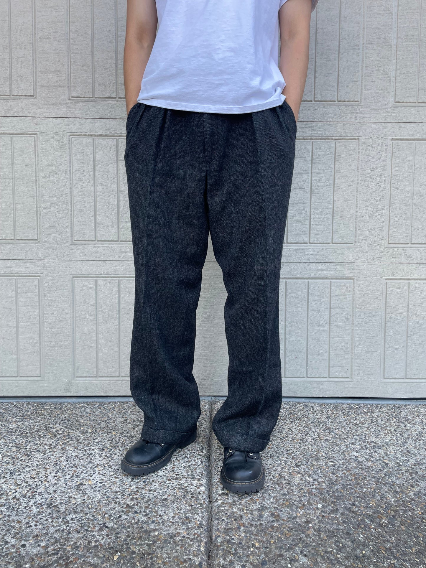 80s-90s Ralph Lauren Dark Gray Two-Tuck Pleated Checkered Wool Slacks KiiChain Clothing