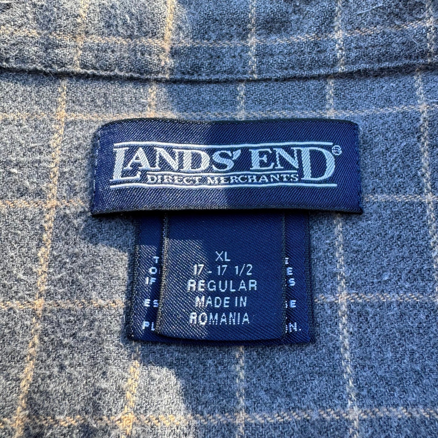 90s Lands' End Faded Gray Checkered Button Down Flannel Shirt KiiChain Clothing