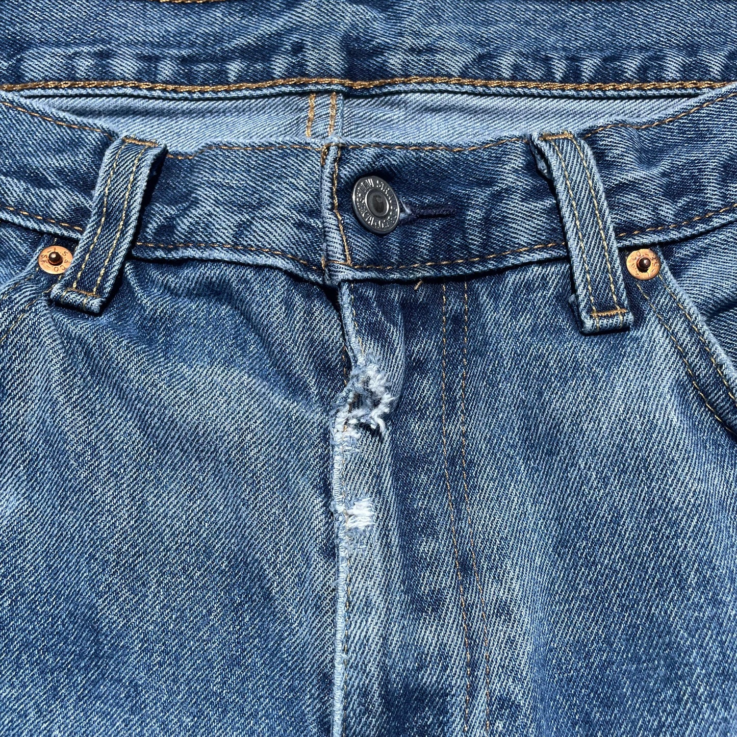 00s Levi’s 550 36x30 KiiChain Clothing