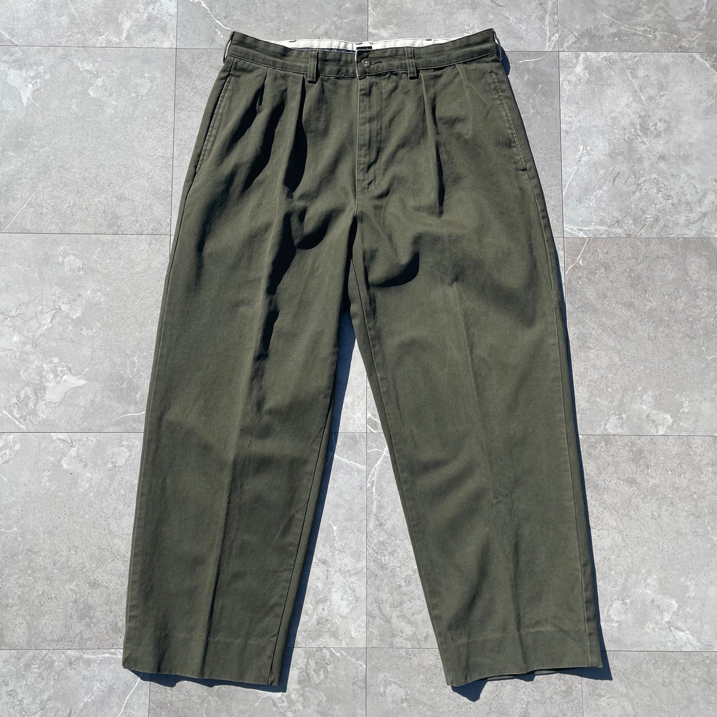 90s-00s Ralph Lauren Two-Tuck Pleated Olive Green Chino Pants 34x30 KiiChain Clothing