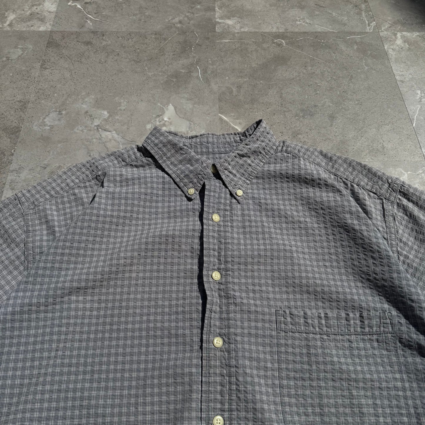 Eddie Bauer Seersucker BD Short Sleeve Shirt Gray KiiChain Clothing