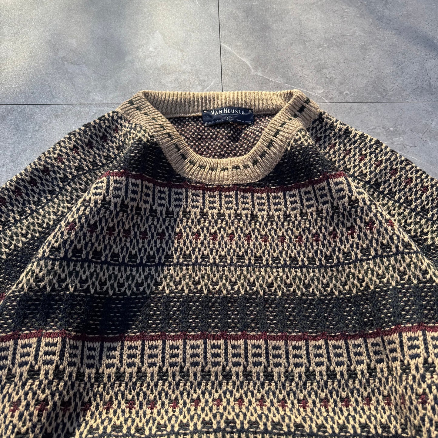 90s Van Heusen Acrylic Design Knit KiiChain Clothing