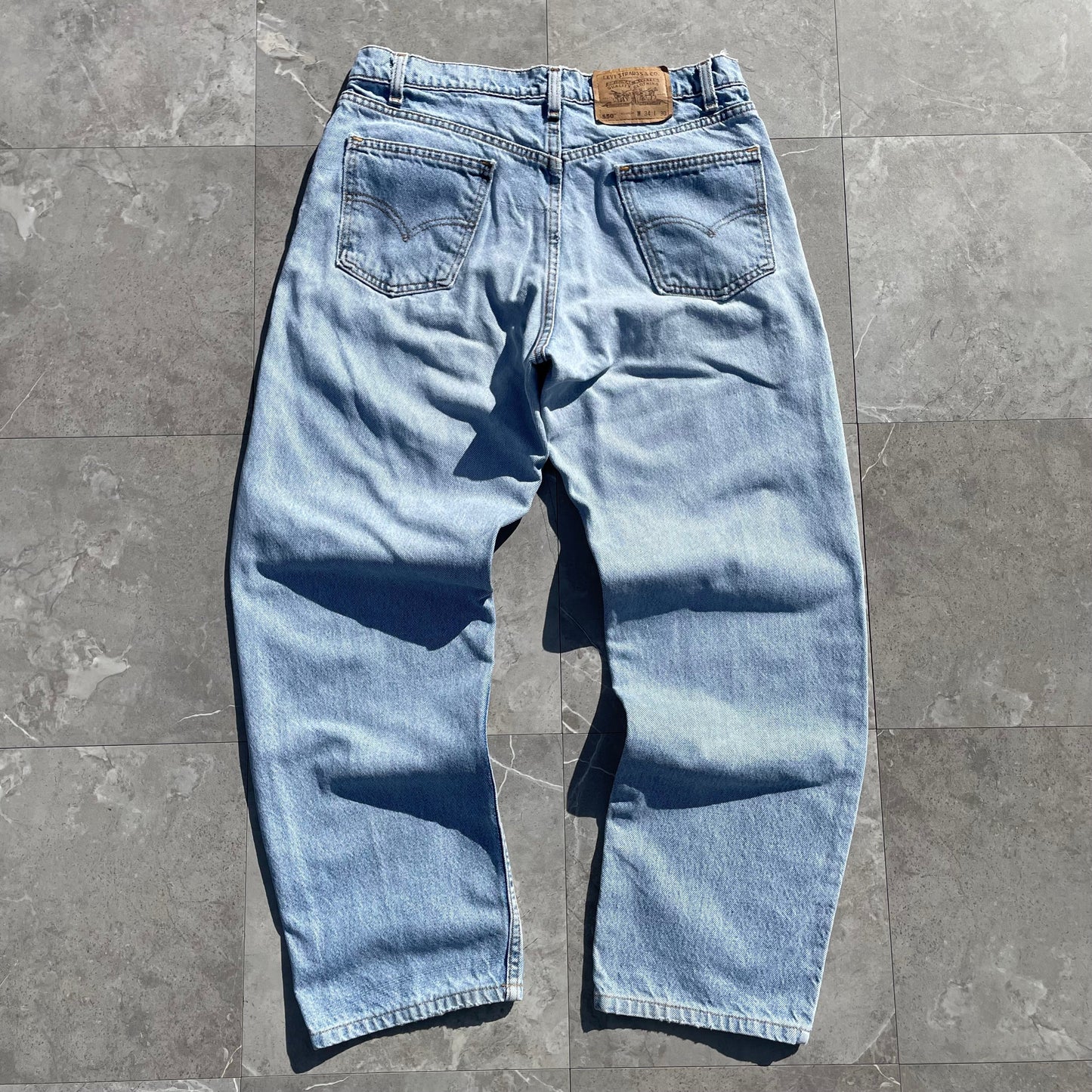 90s Levi's 550 Made in USA Denim 34x30 KiiChain Clothing