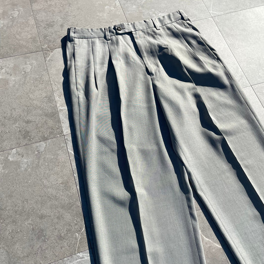 00s Perry Ellis Portfolio Two-Tuck Pleated Light Gray Slacks 34x31 KiiChain Clothing