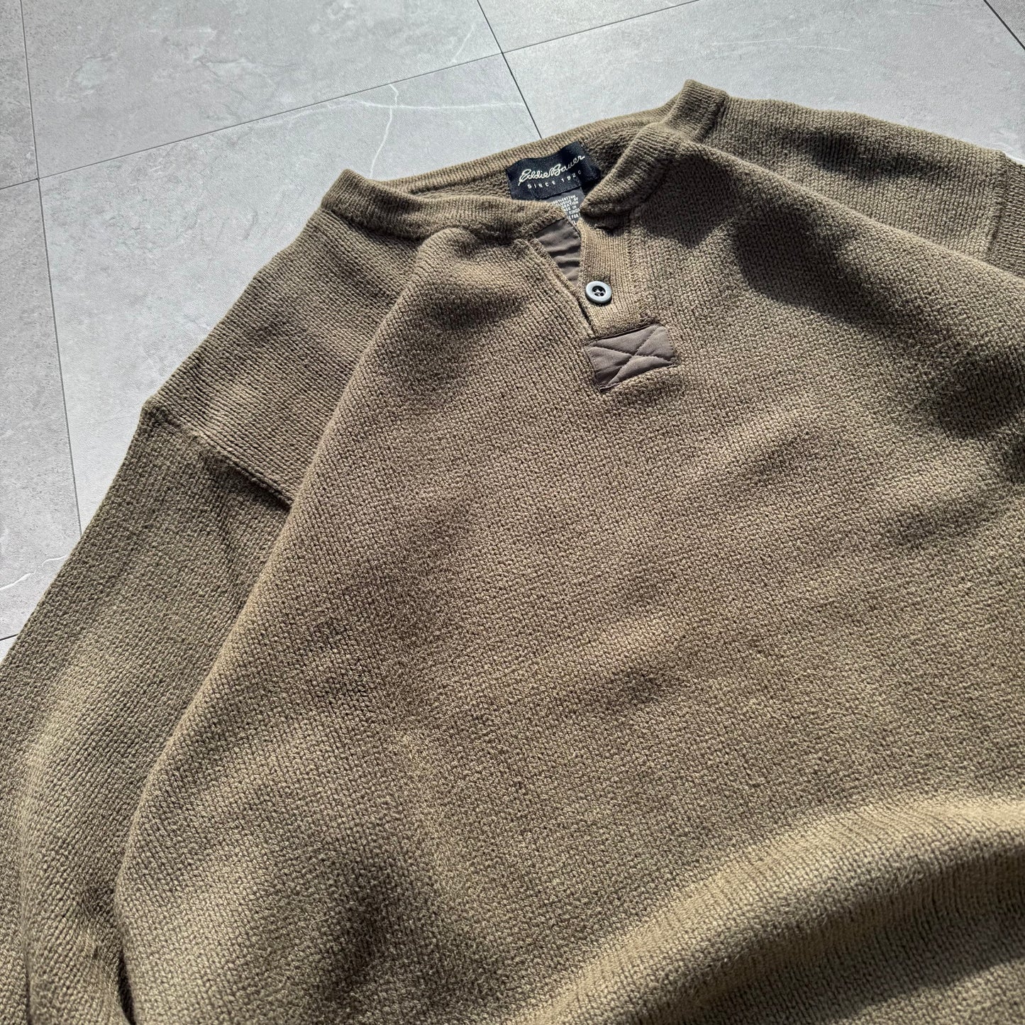 00s Eddie Bauer Made in UK Olive Green/khaki Henley Neck Cotton Knit