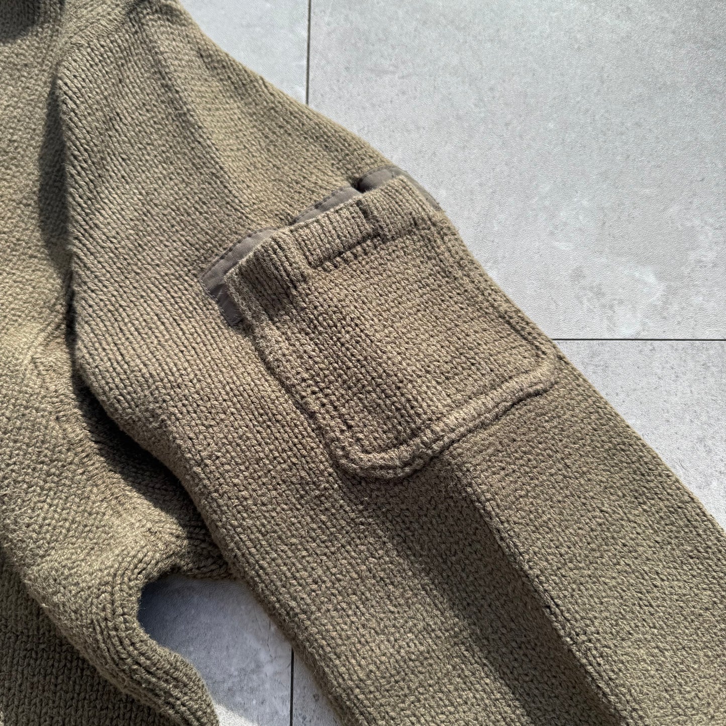 00s Eddie Bauer Made in UK Olive Green/khaki Henley Neck Cotton Knit