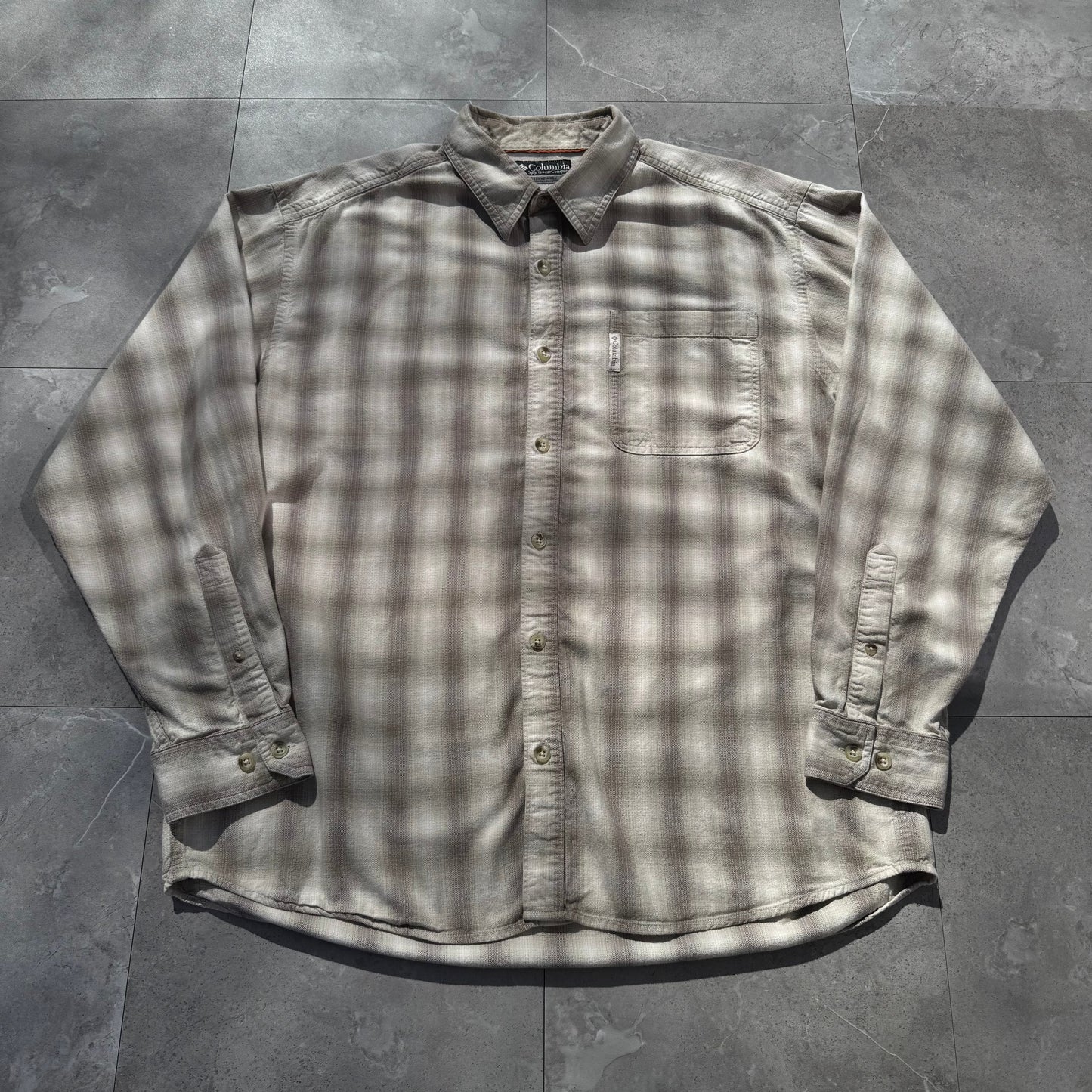 00s Columbia Cream/Beige Shadow Checkered Shirt KiiChain Clothing
