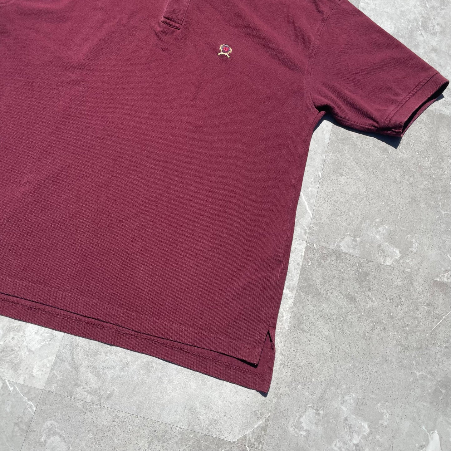 90s Tommy Hilfiger Burgundy Polo Shirt KiiChain Clothing