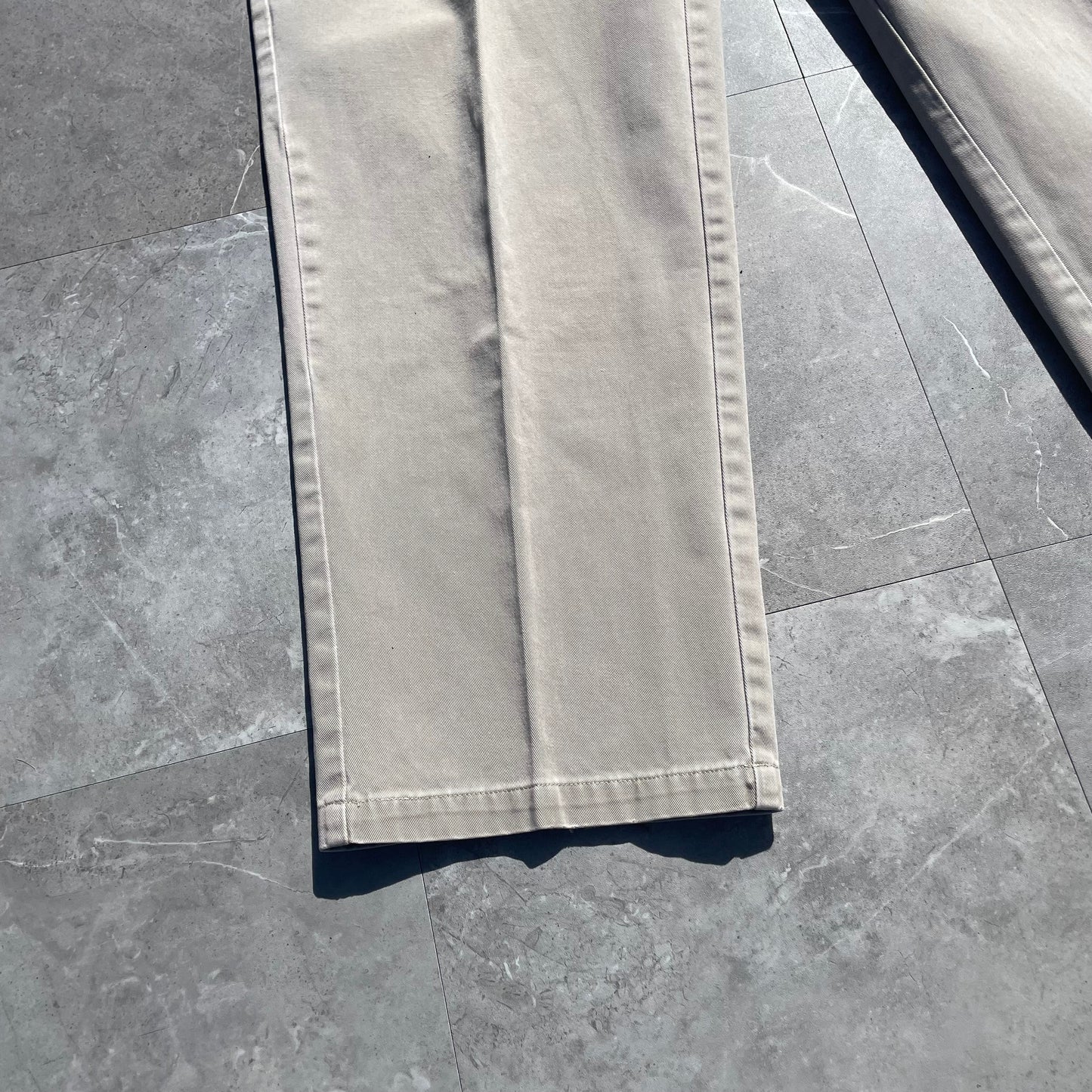 90s-00s Ralph Lauren Cream/Off-White Cargo Chino Pants 35x30 KiiChain Clothing