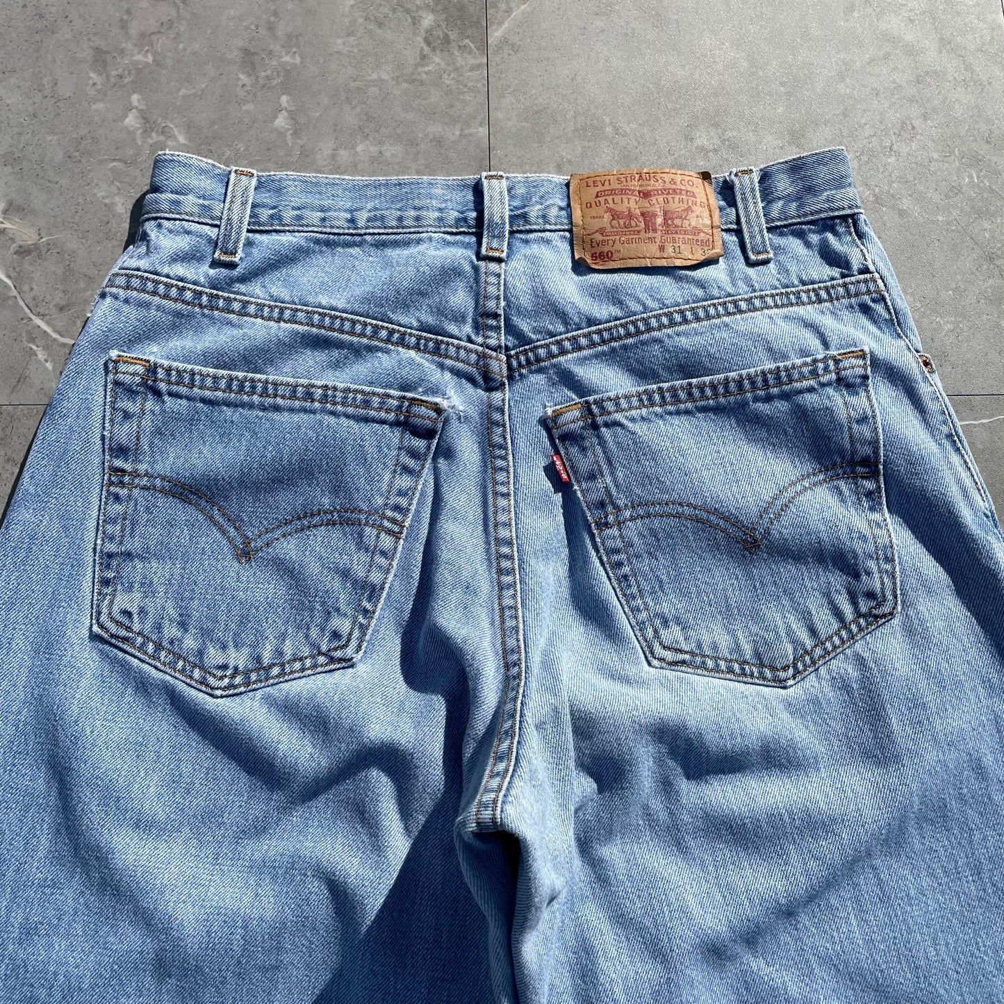 90s Levi's 560 Denim Made in Canada Denim 31x32 KiiChain Clothing
