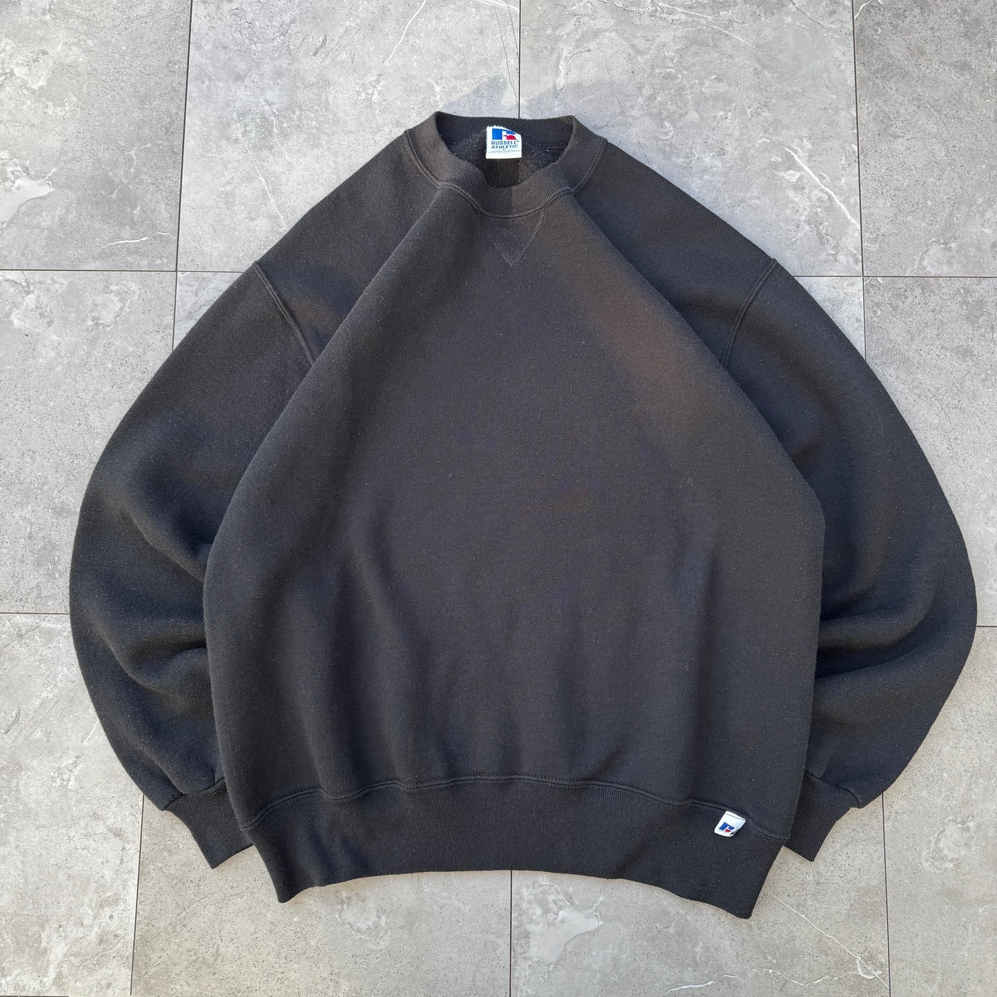 90s Russell Athletic Made in USA Black Blank Sweatshirt KiiChain Clothing