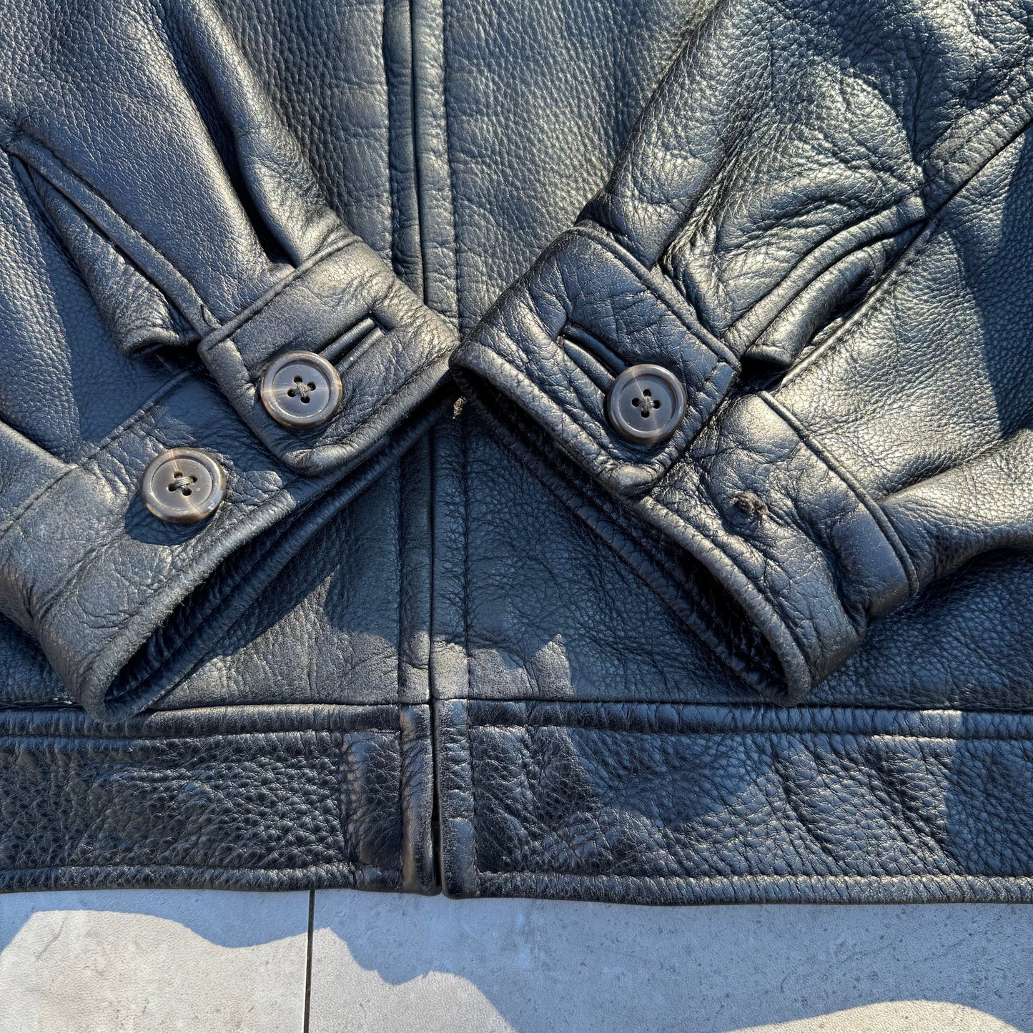 90s-00s Eddie Bauer Legend Leather Jacket KiiChain Clothing