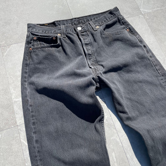 90s Levi's 501 Made in USA Black Denim 34x30 KiiChain Clothing