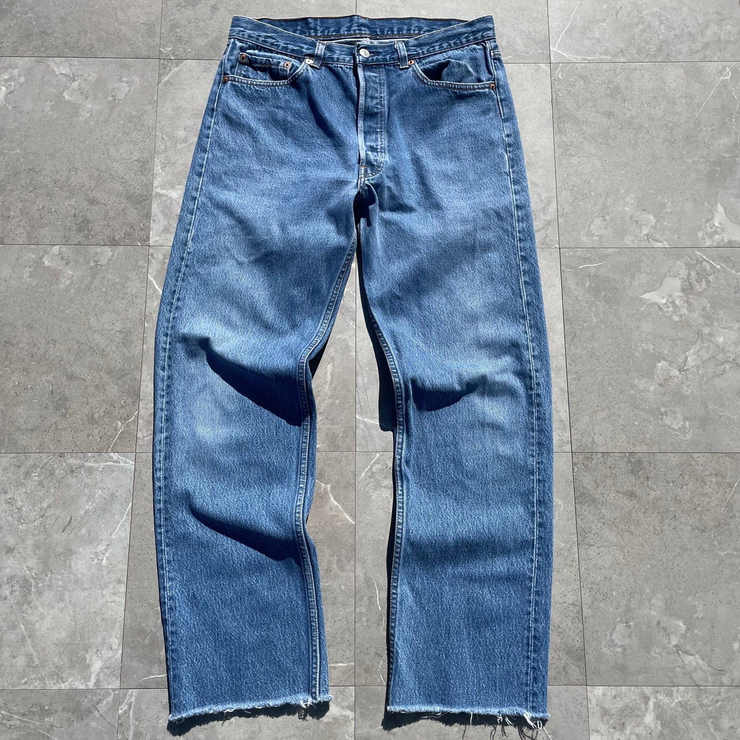 90s Levi's 501xx Made in USA Cropped Denim 36x38 KiiChain Clothing