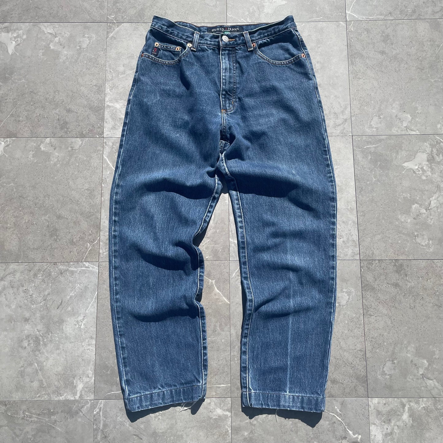 90s GUESS Classic Straight Fit Denim Size 32 KiiChain Clothing