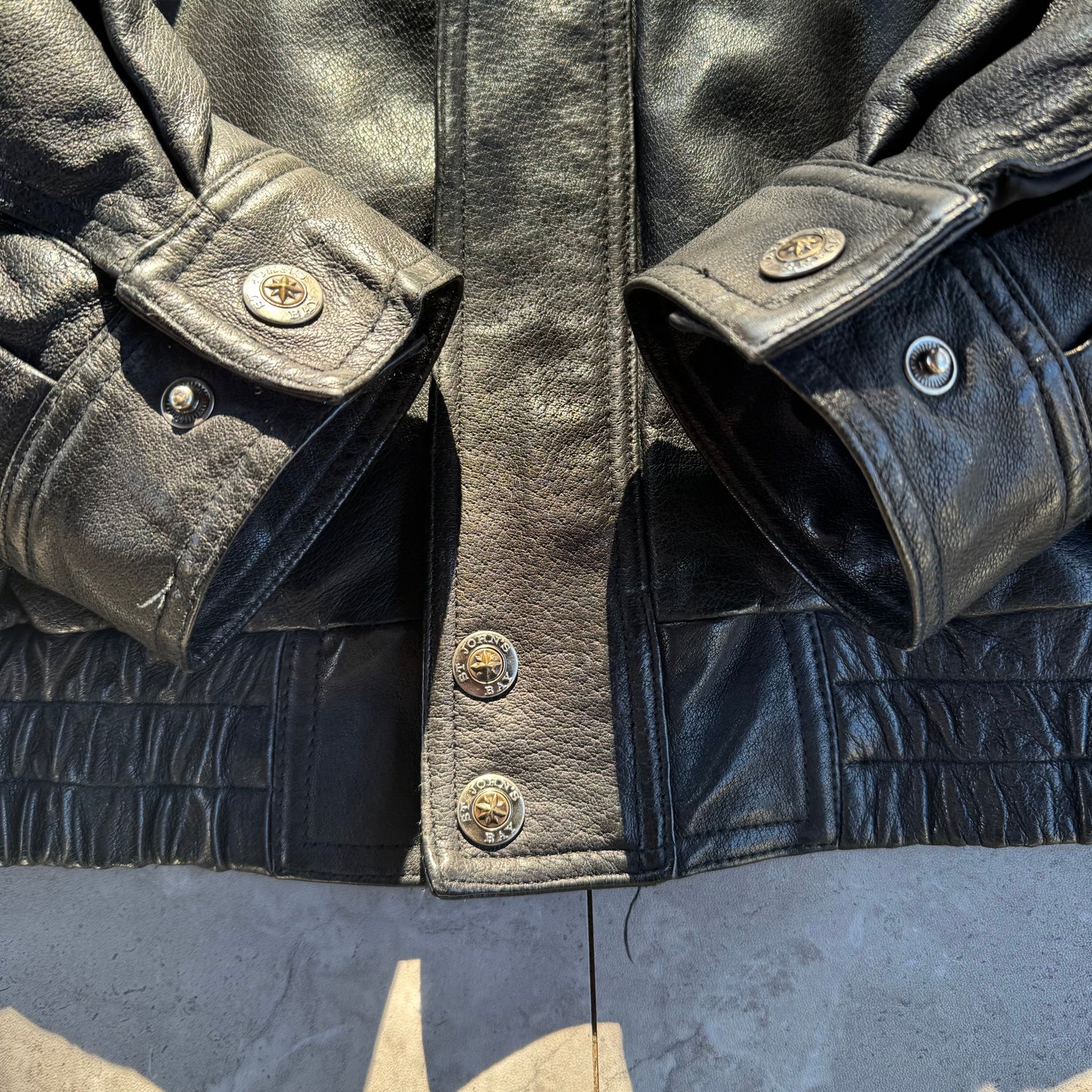 90s-00s St. John's Bay Black Leather Jacket KiiChain Clothing