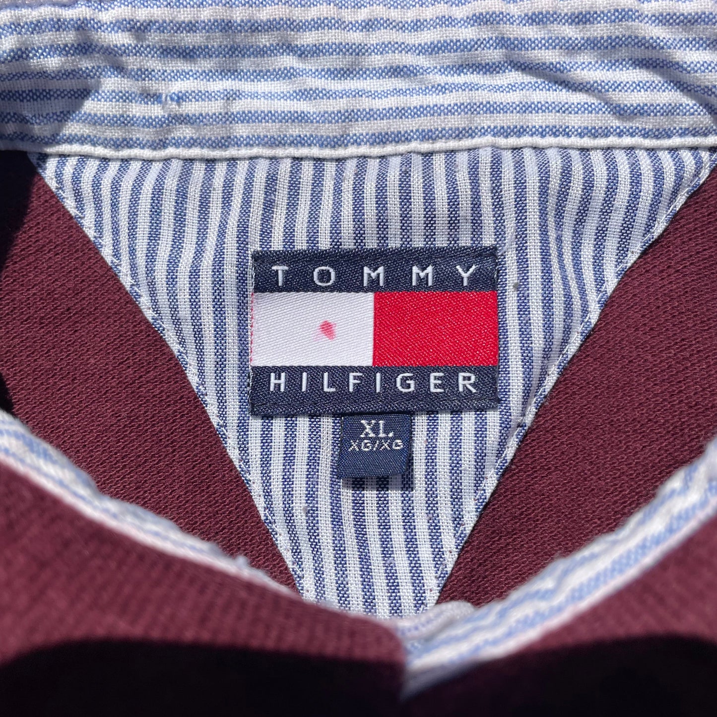 90s Tommy Hilfiger Burgundy Polo Shirt KiiChain Clothing