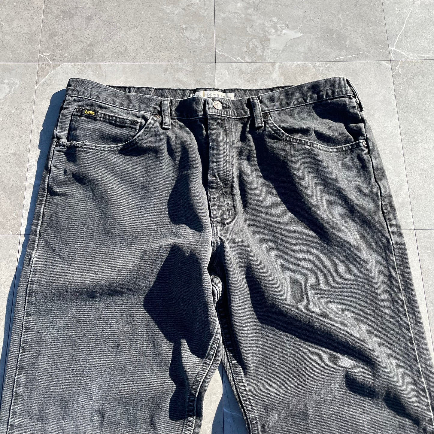 90s-00s Lee Straight Wide Fit Black Denim 40x32 KiiChain Clothing