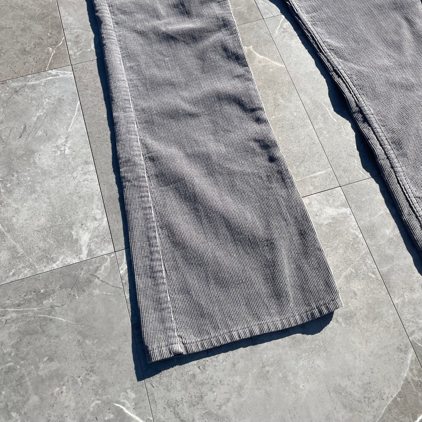 70s-80s Levi's 517 Made in USA 42 Talon Zipper Corduroy Flared Pants 32x32 KiiChain Clothing