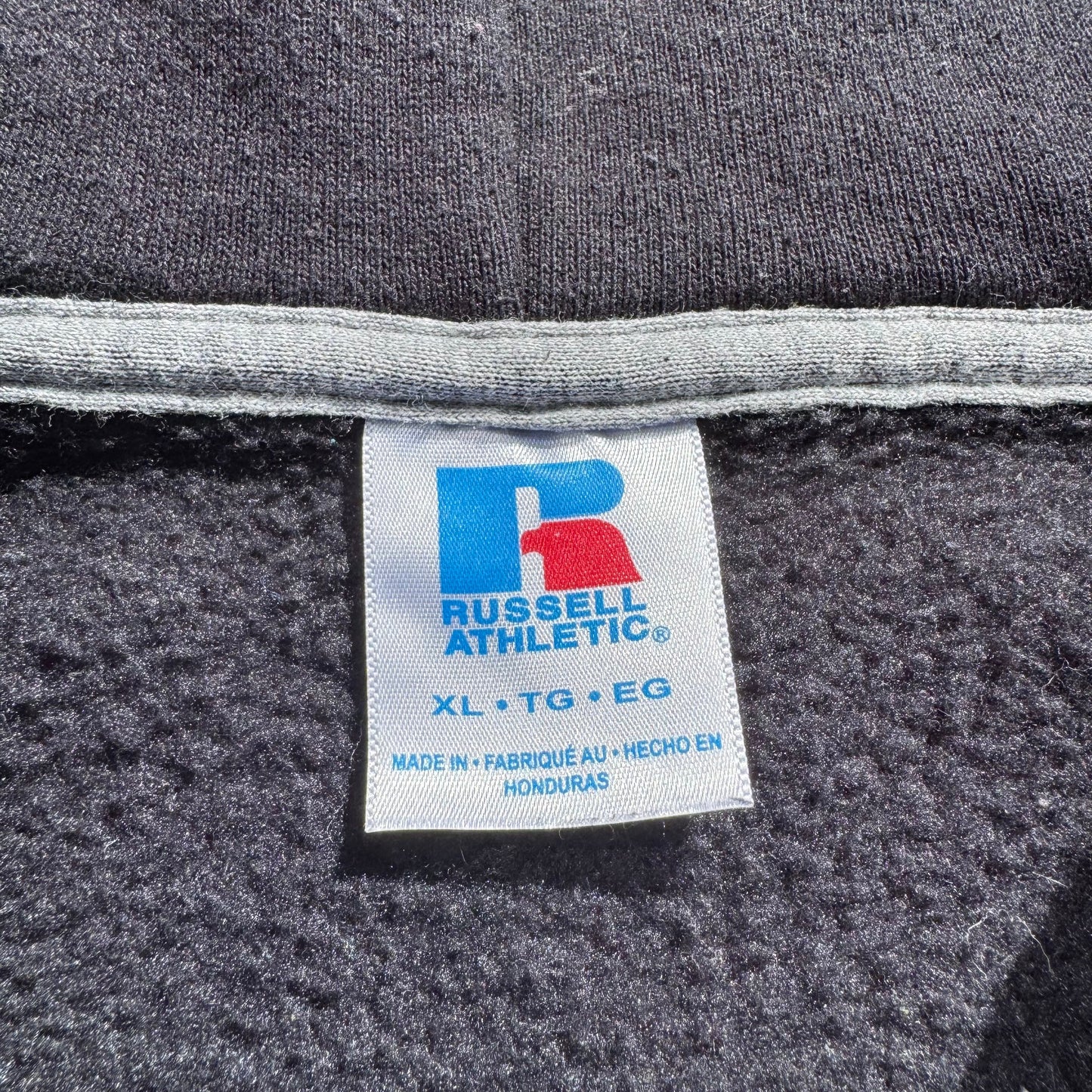 00s Russell Athletic Black Zip-Up Sweatshirt KiiChain Clothing