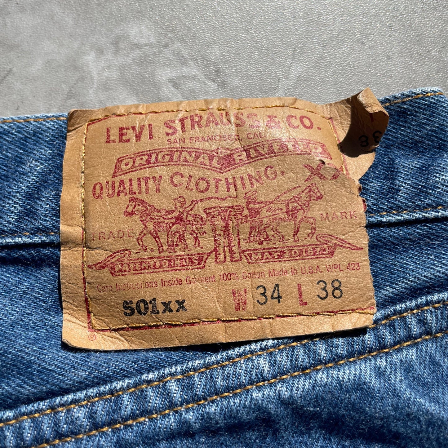 90s Levi's 501xx Made in USA Cropped Denim 34x38 KiiChain Clothing
