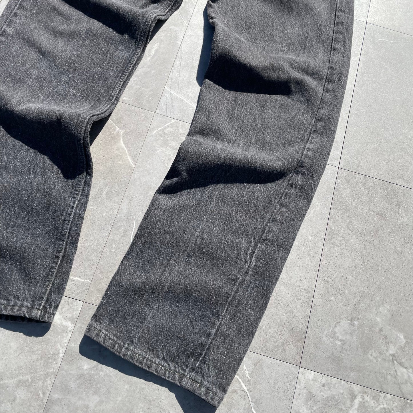 90s Levi's 501 Made in USA Black Denim 34x32 KiiChain Clothing