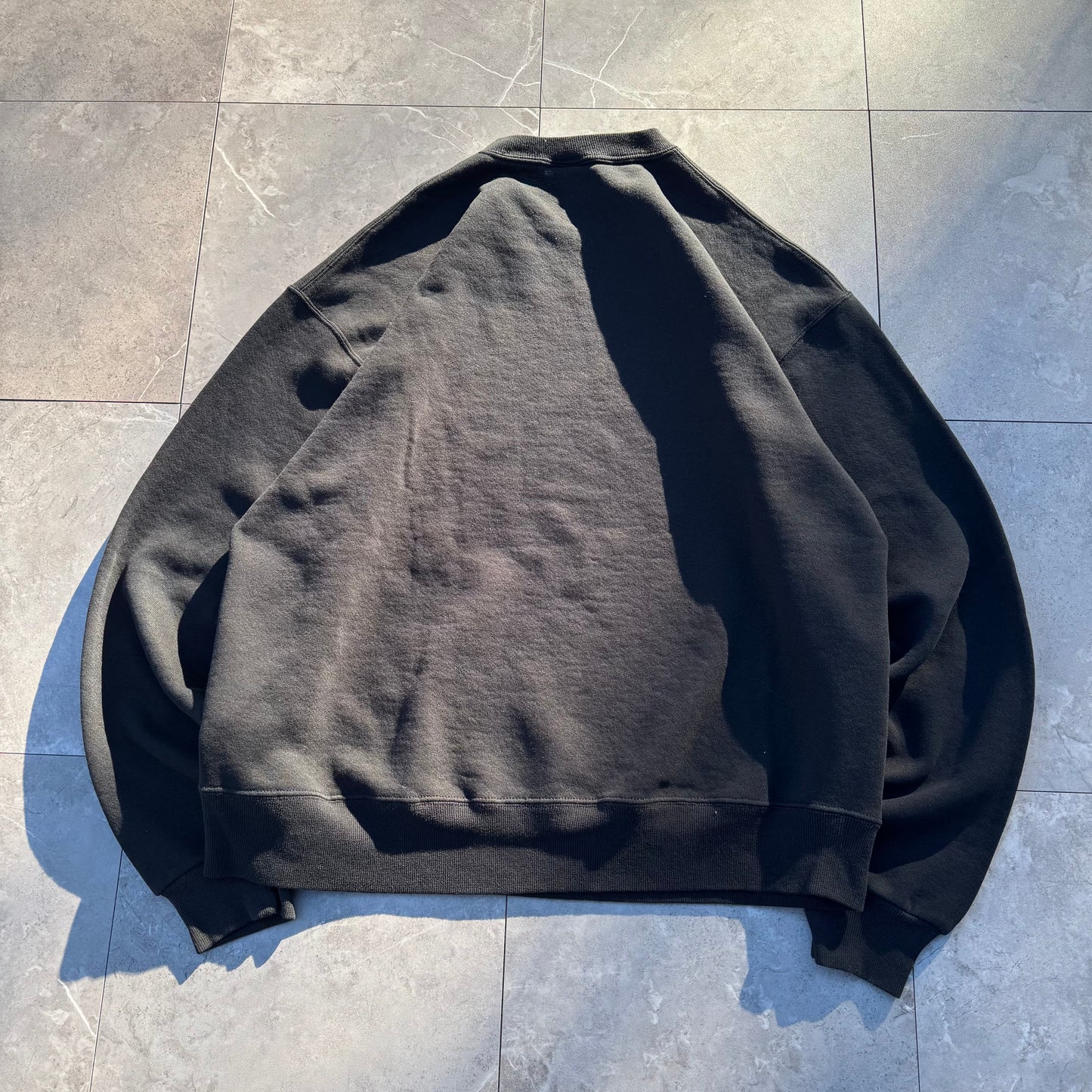 90s Russell Athletic Black Blank Sweatshirt KiiChain Clothing