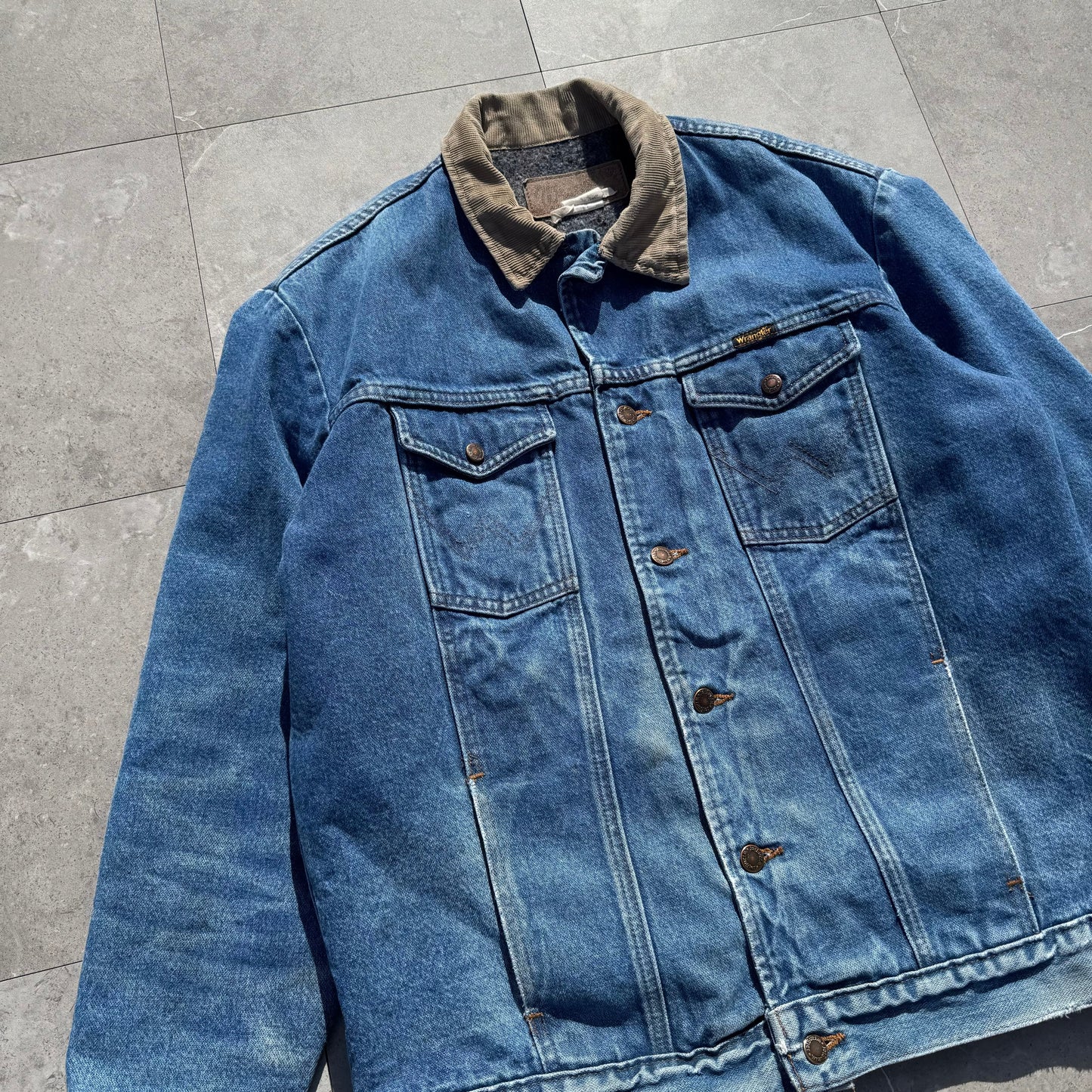 80s Wrangler Carpet-Lined Corduroy Collar Denim Jacket KiiChain Clothing