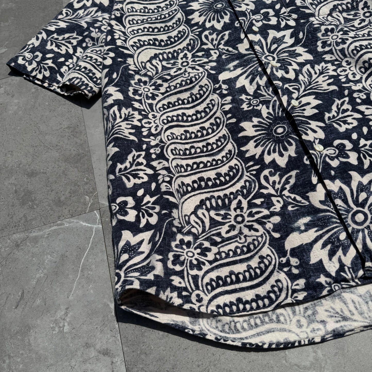 90s-00s Ralph Lauren Bonnard Black/Navy Paisley Linen x Cotton Open Collar Shirt KiiChain Clothing